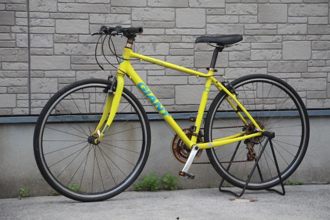 引き取り限定♪人気のジャイアント♪エスケープR3♪目立ちます♪レモンイエロー♪