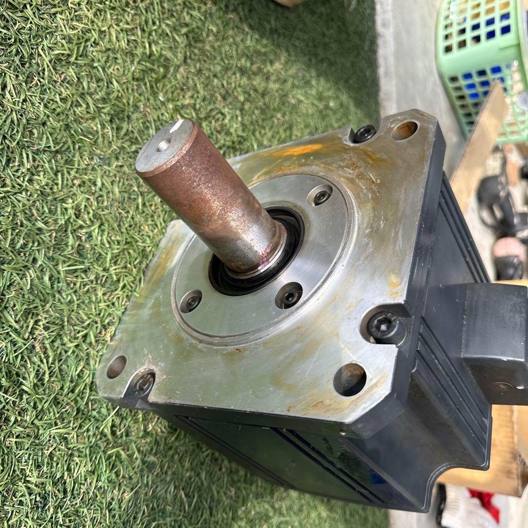 MITSUBISHI HC352S SERVO MOTOR 動作保証　インボイス