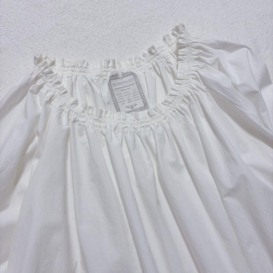 新品 BEARDSLEY ビアズリー シャーリングブラウス