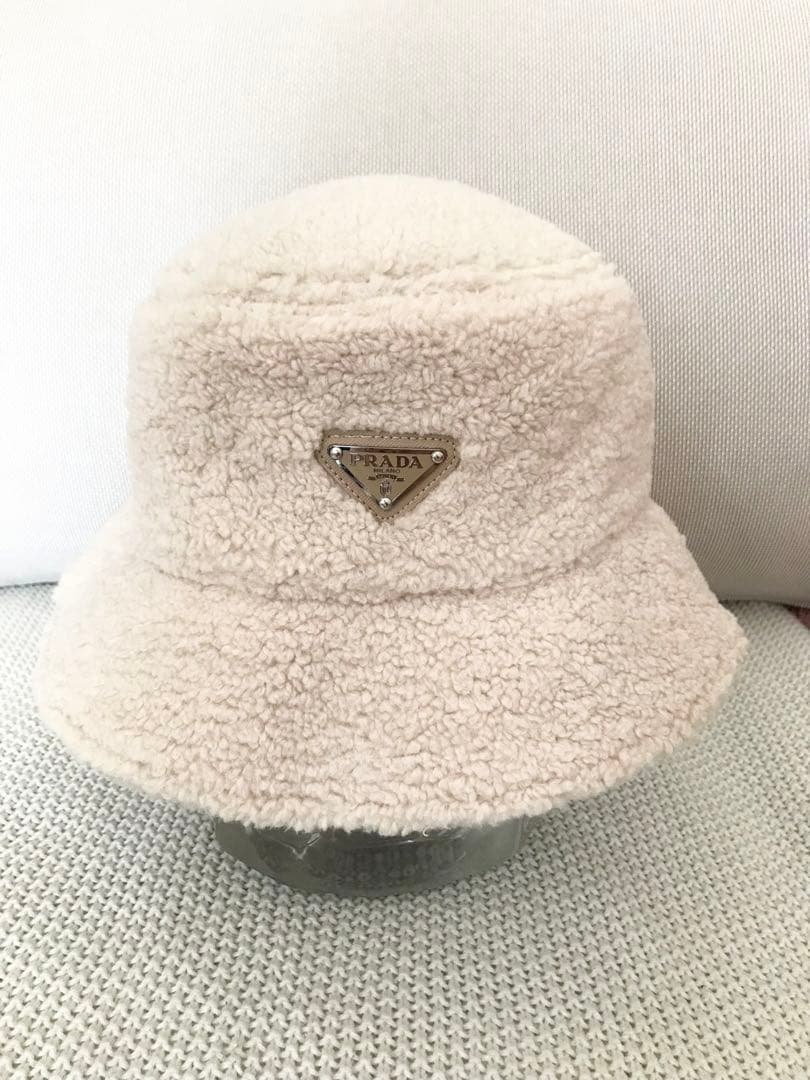 PRADA ボア バケットハット クリーム