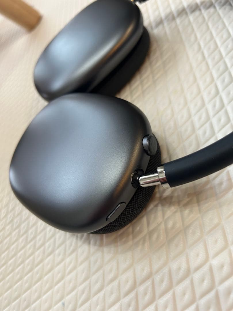 AirPods Max ミッドナイト