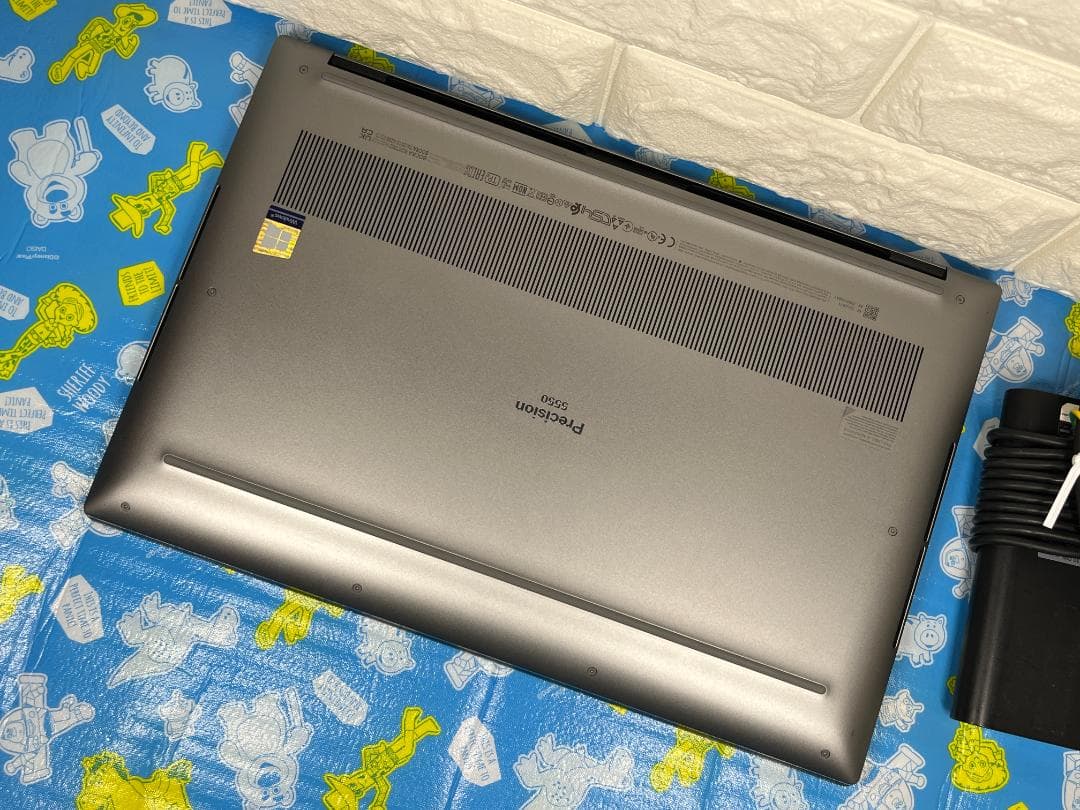 Precision 5550 超美品 UHD+ 15.6型 タッチ 限定品