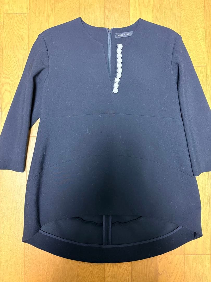 ヨーコチャン　ロングスリーブパールスリットラインブラウス　38