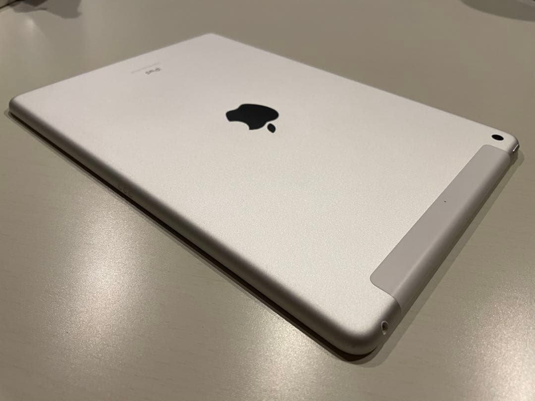 iPad 第7世代 WiFi+Cellular 32GB シルバー