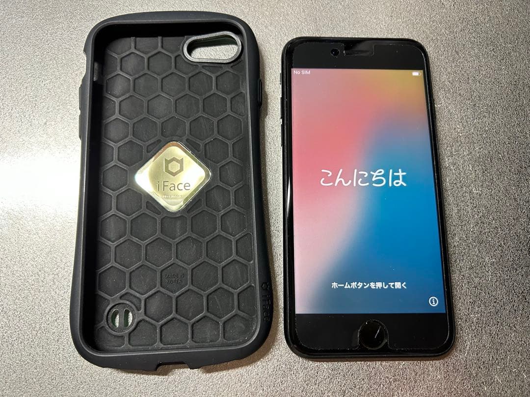 iPhone SE 第2世代 128GB ブラック SIMフリー ケース付き