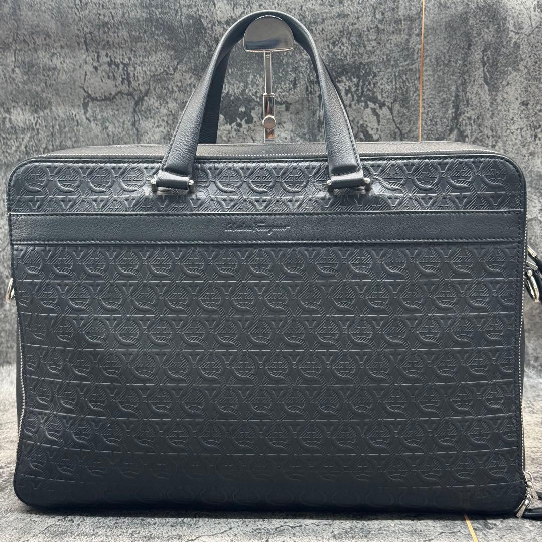 現行 極美品✨フェラガモ エンボス ガンチーニ ブリーフケース ２室 2way
