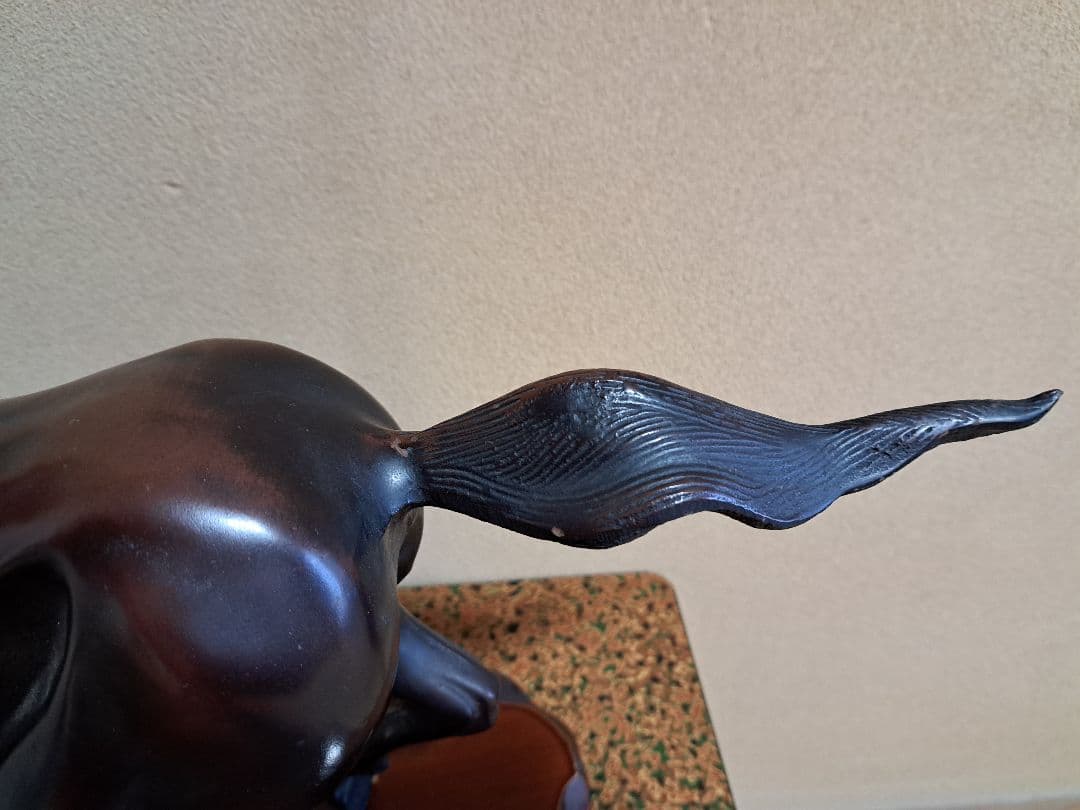 昭和《美術鋳物》駿馬の置物(大型) 木製台座付き