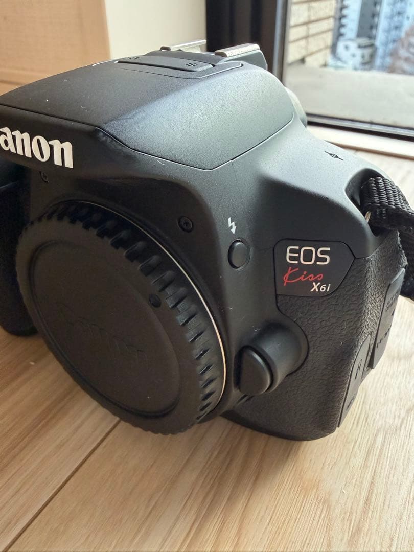 【ショット数少なめ！】Canon EOS Kiss X6i デジタル一眼