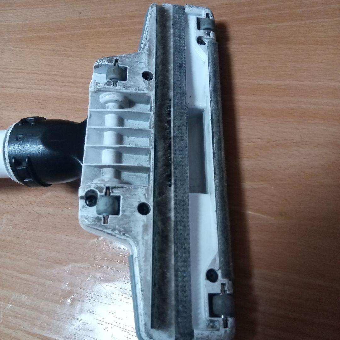 ②Makita 充電式クリーナー CL280FD バッテリー・充電器付き