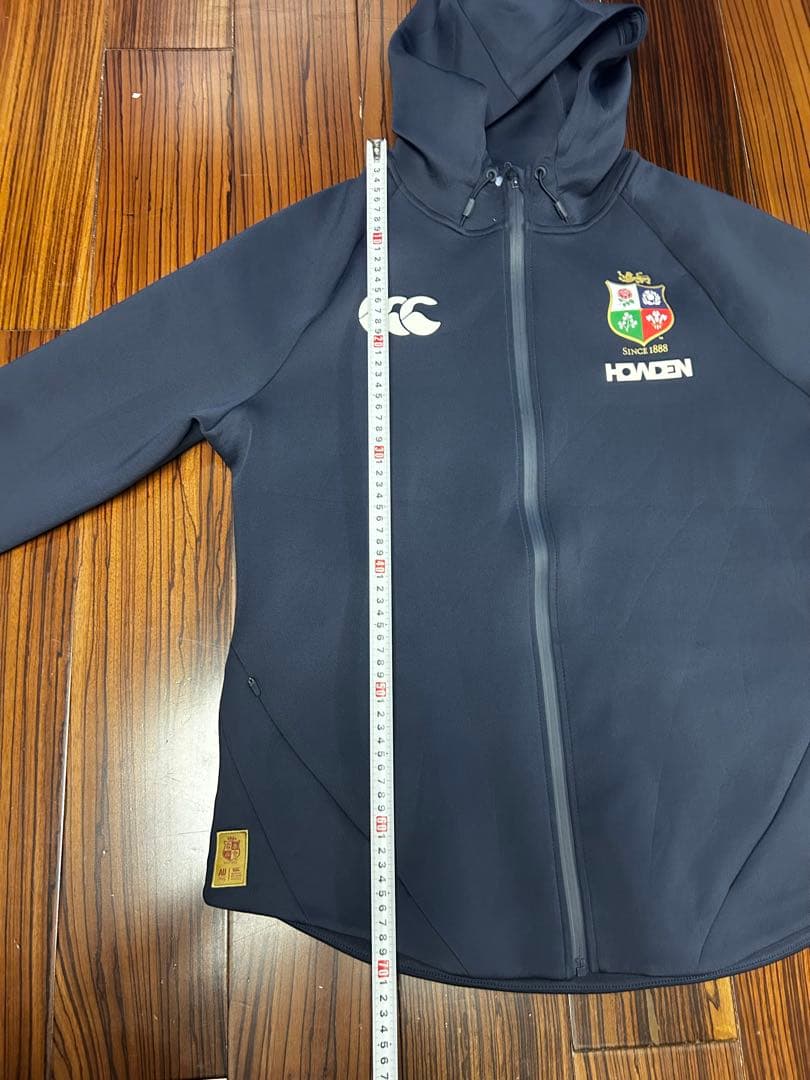 British&Irish Lions 2025年Everest フーディー　L