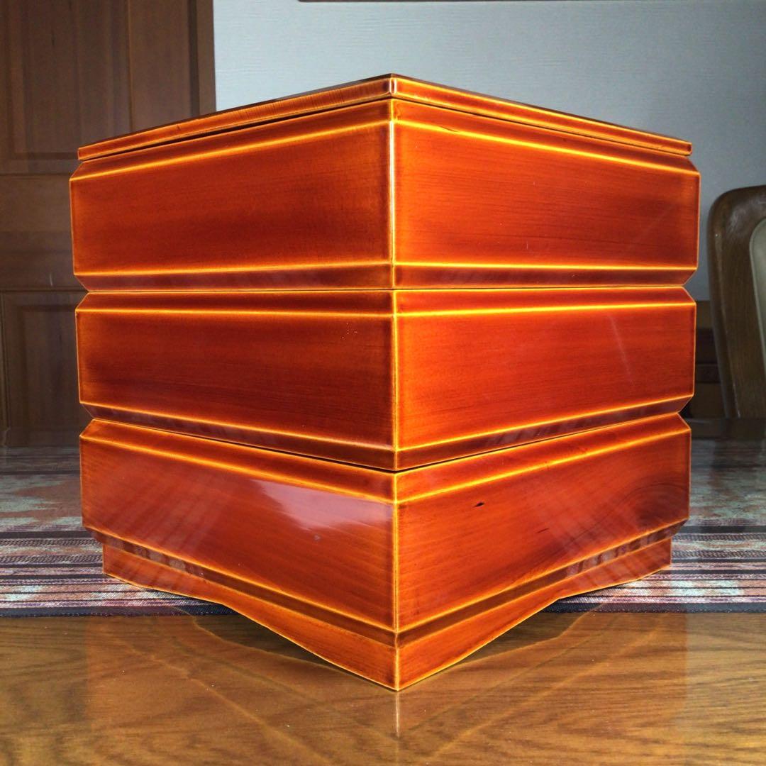 『冬うー特価』　春慶塗　三段重　面取り