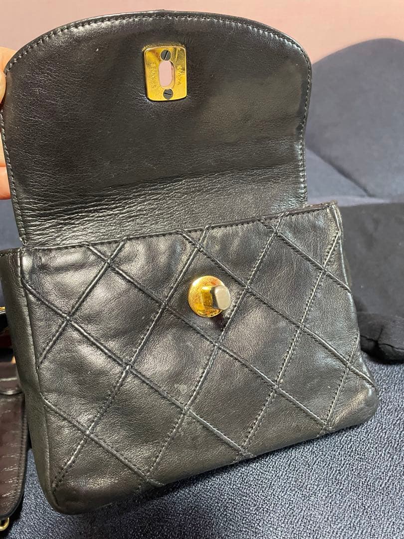 シャネルCHANEL ブラック ウエストポーチバッグ　ヴィンテージ
