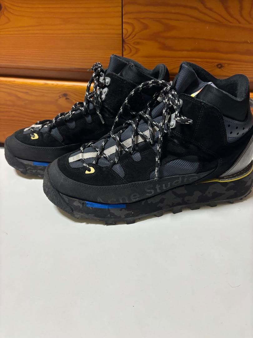 Y*U様 acne studios マウンテンブーツ　ブラック　42