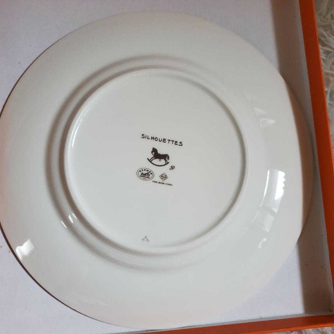 極美品 HERMES エルメス シルエット デザートプレート 20cm 箱付
