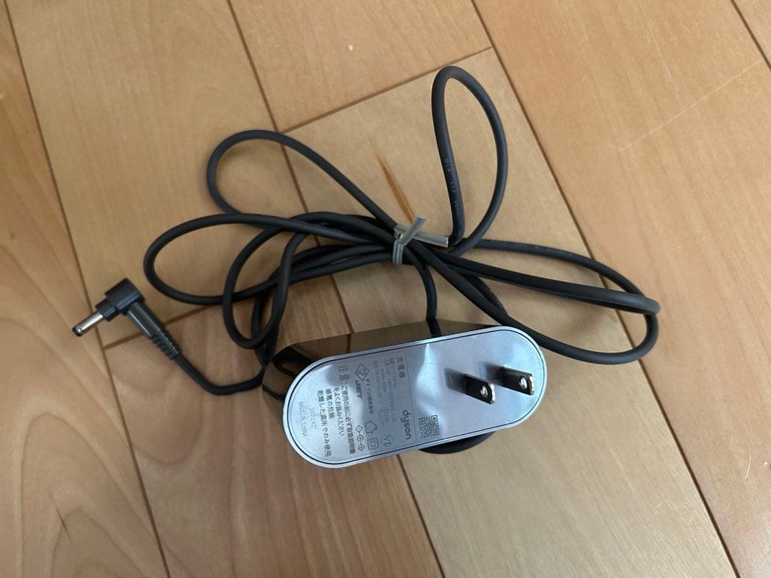 DYSON cyclone v10コードレスクリーナー