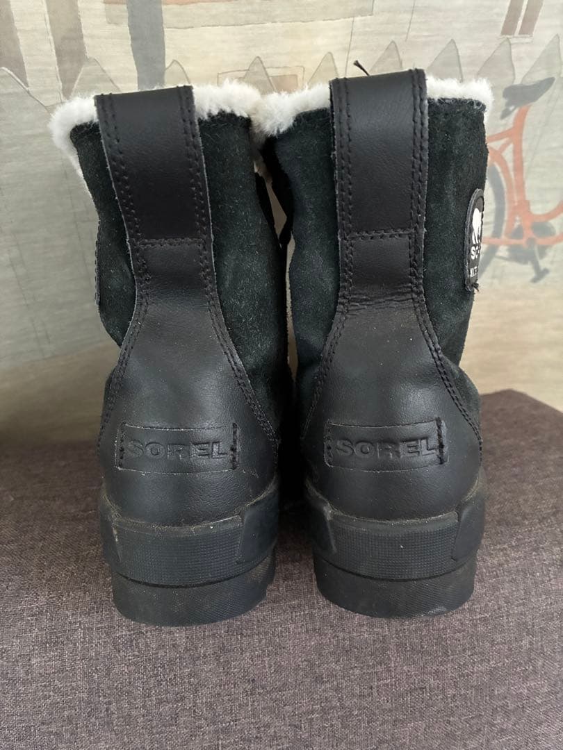 SOREL ファー付きムートンブーツ