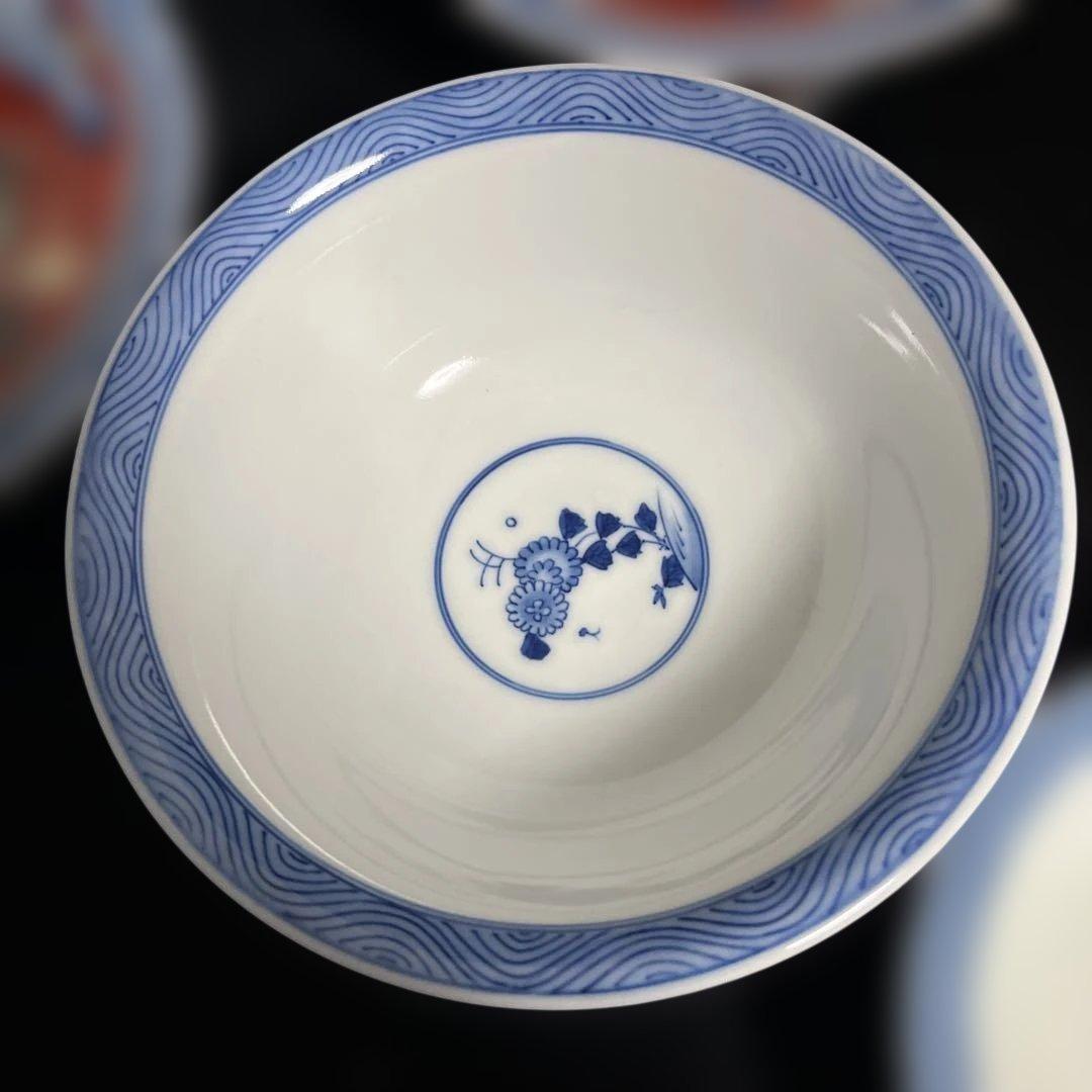 レア　　今右衛門　色鍋島　蓋付煮物椀 　4個セット 　手描き　赤地に青い花柄