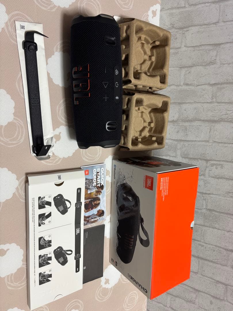 ズ*ン様 JBL charge6 本体