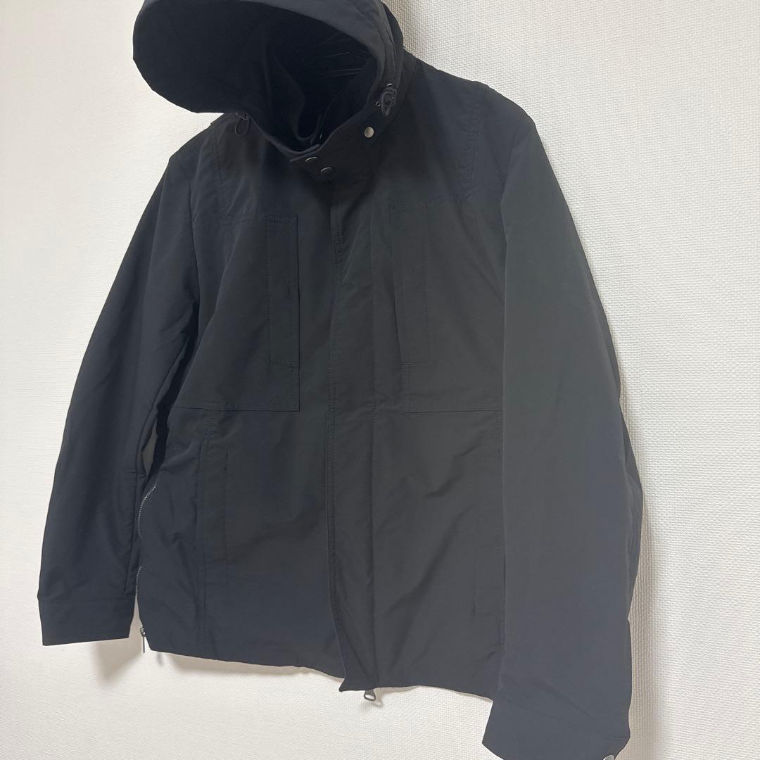 5351 POUR LES HOMMES　ナイロンジャケット 黒 フード付き