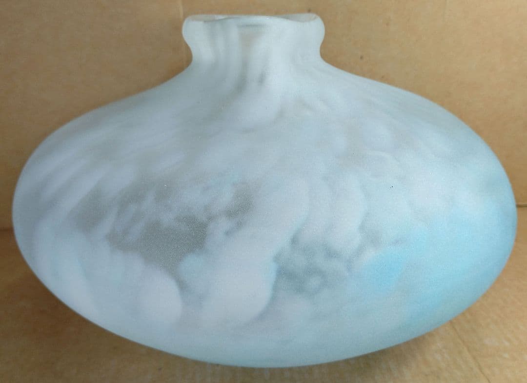 【本物保証】藤田喬平 手吹 花瓶(水色系,手付) 共箱 栞2 極美品 高島屋