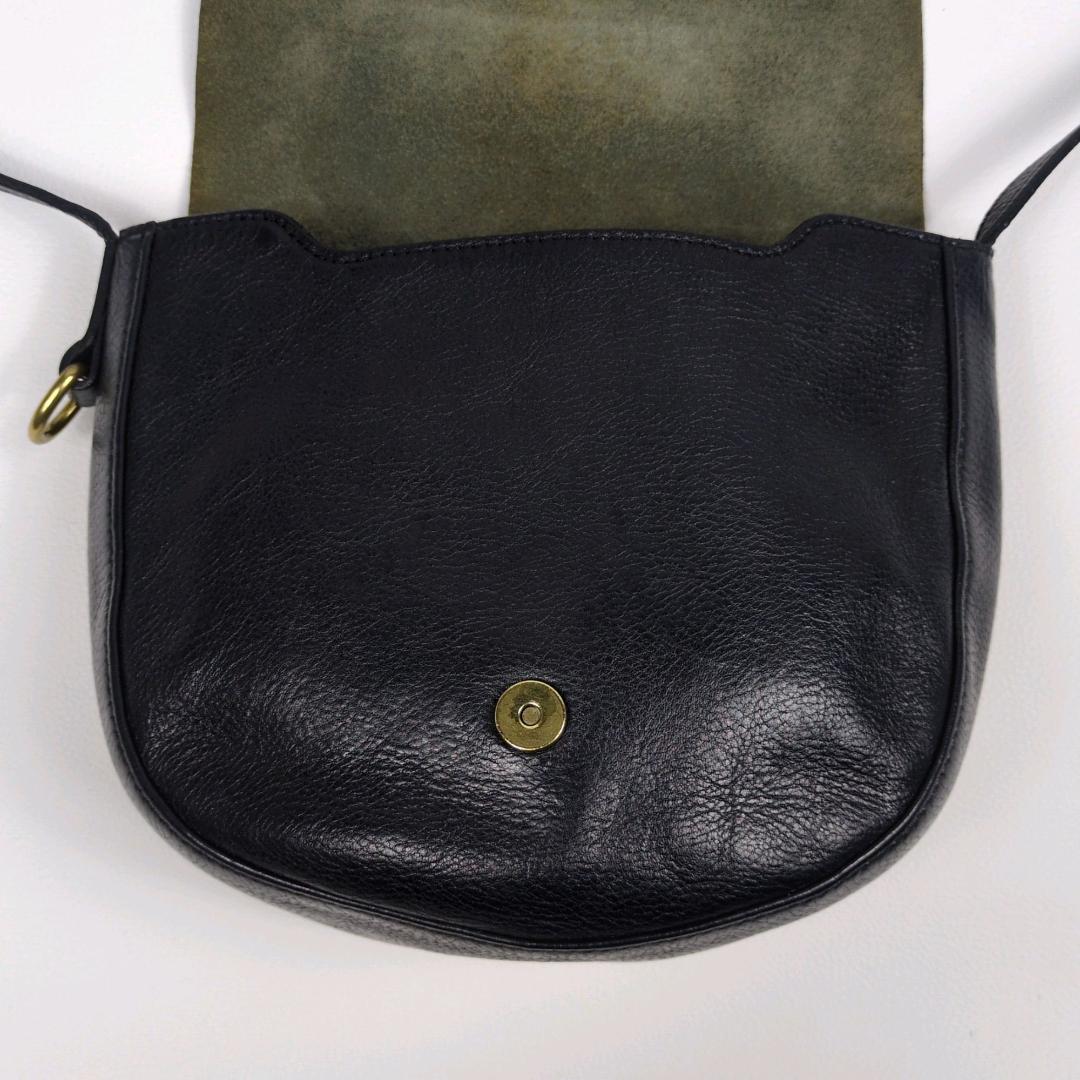 イルビゾンテ ショルダーバッグ ネイビー ハーフムーン 三日月 クロスボディ