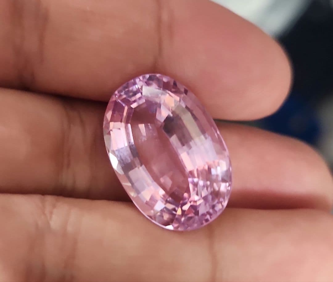 超高級！天然特大クンツァイト21.961ct