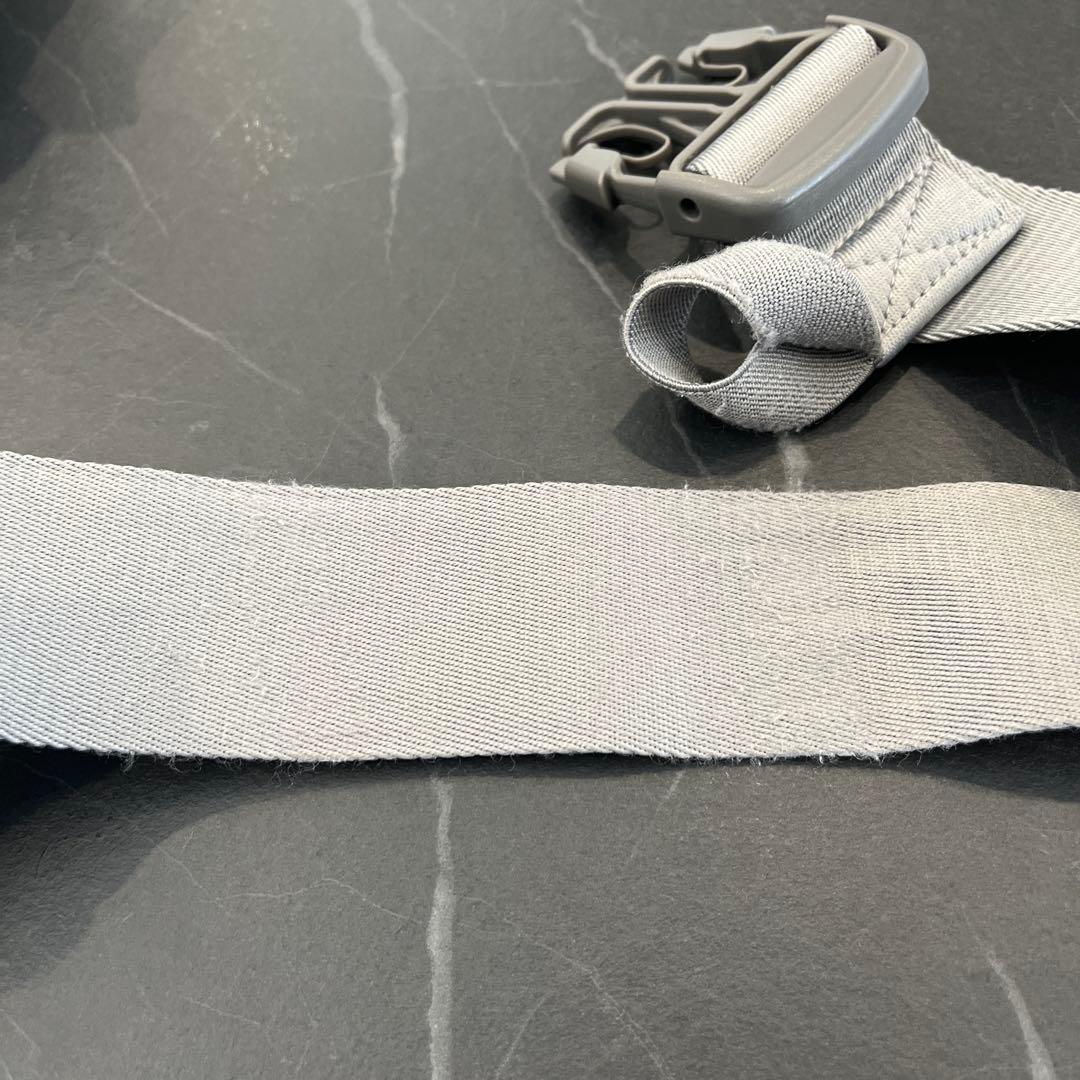 nuna　抱っこ紐　ベビーキャリア　カドル　クリック