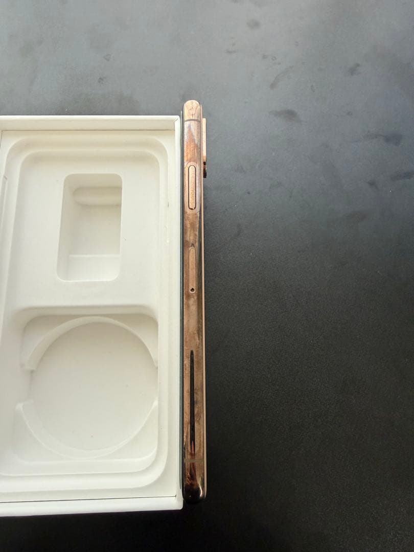 Apple iPhone Xs 64GB ゴールド 電池79% SIMフリー