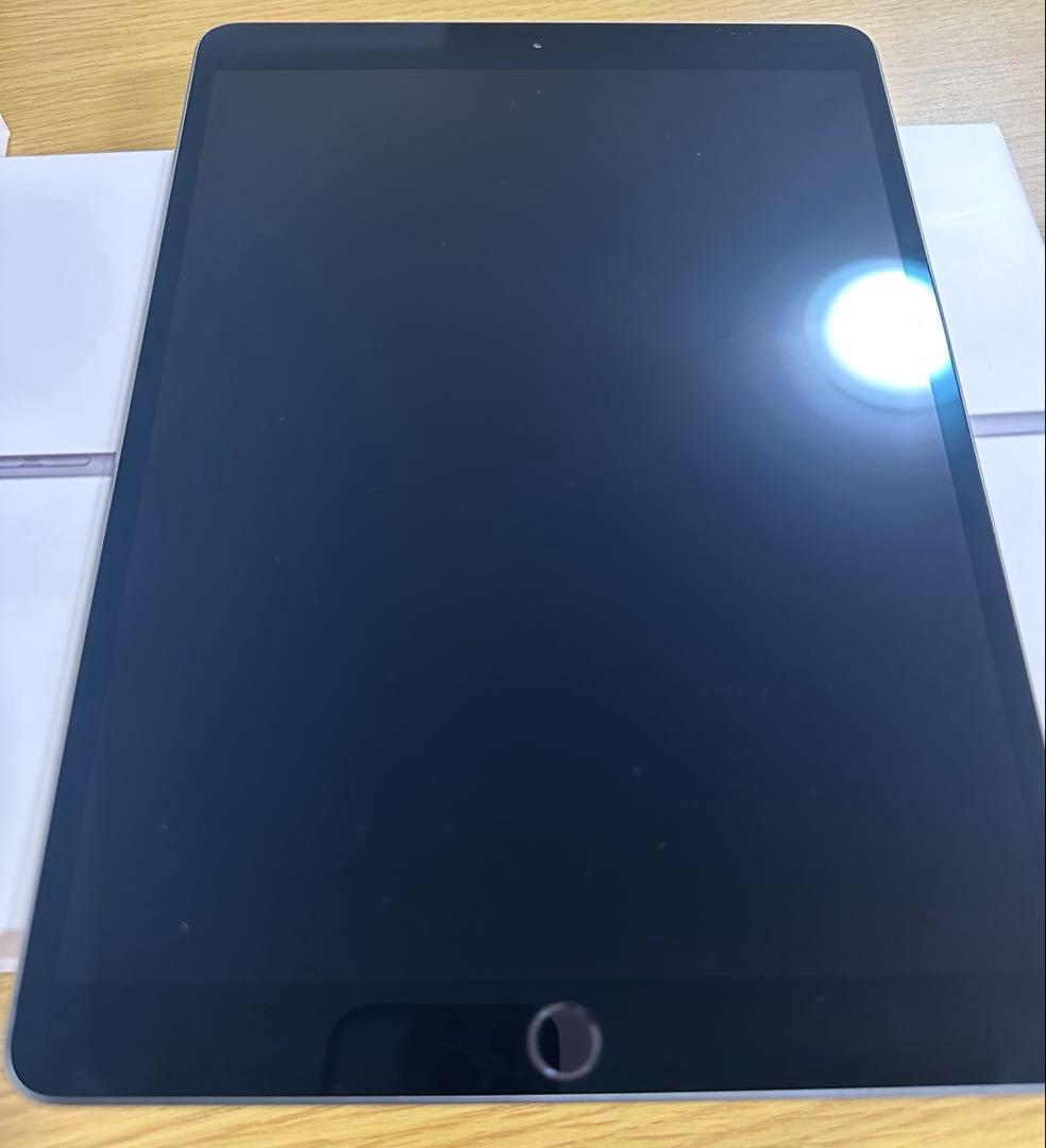 Apple iPad Air (第3世代) 64GB バッテリー容量86%