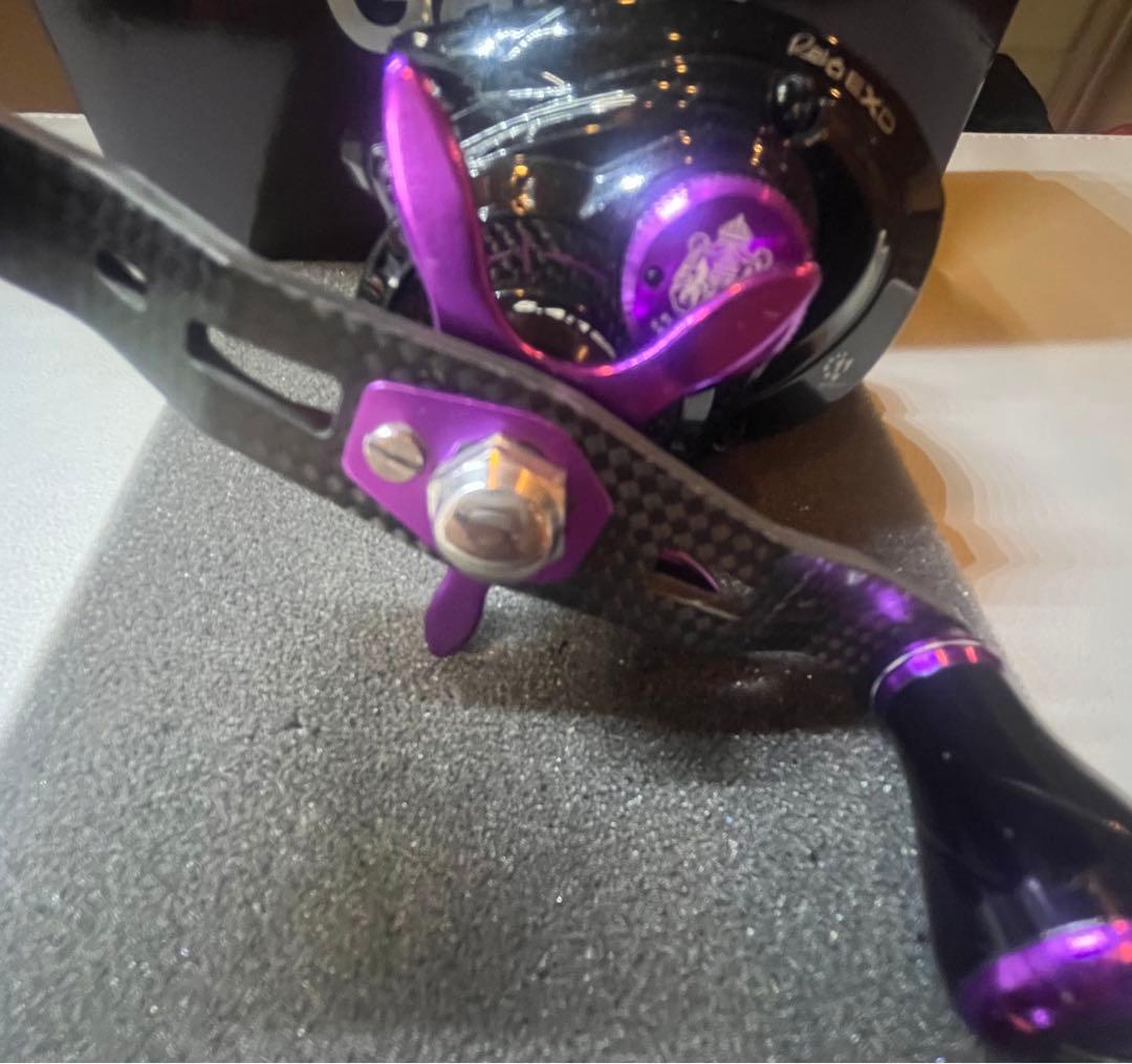 Abu Garcia EXD ベイトリール 5.4:1 黒/紫