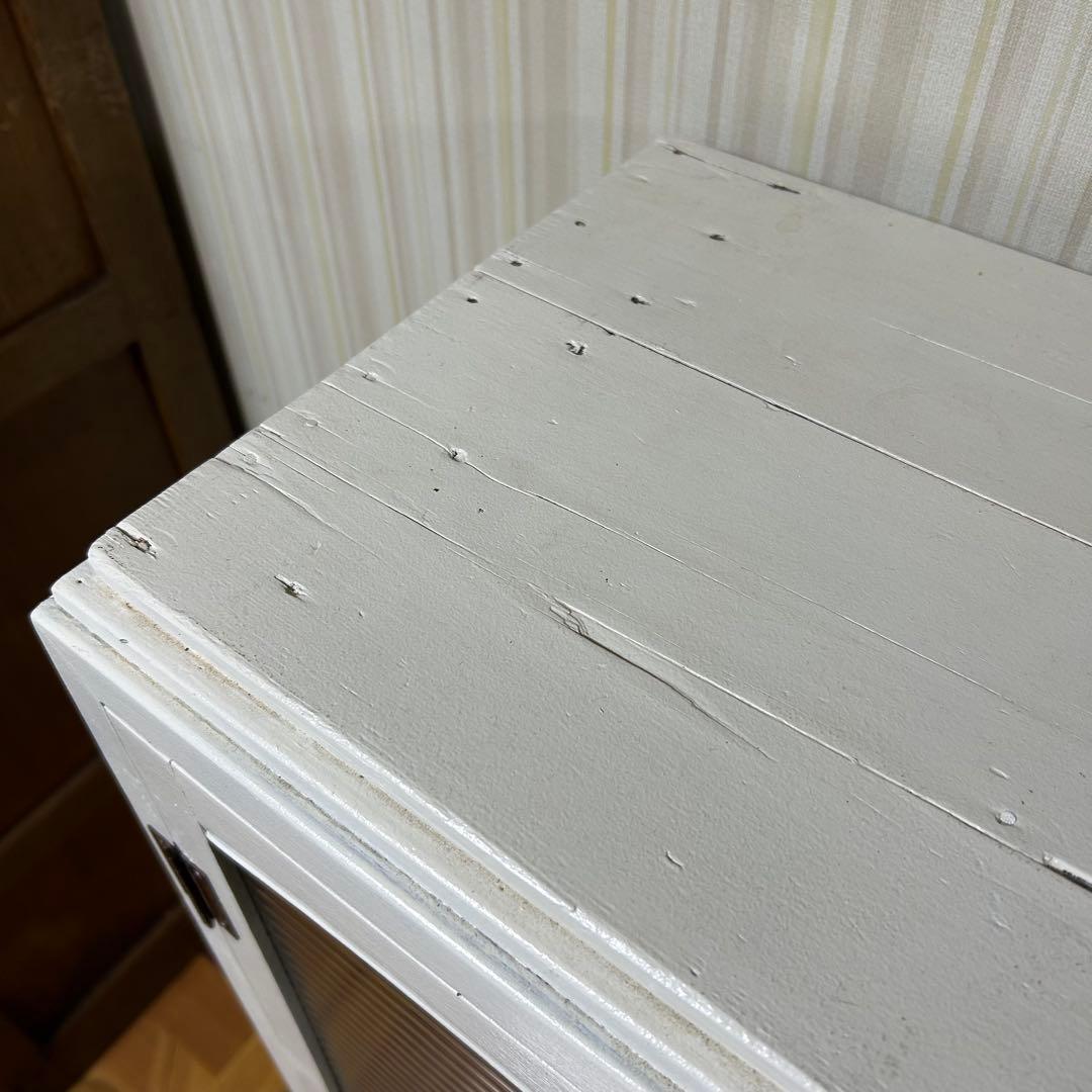 リペイント　古家具　戸棚