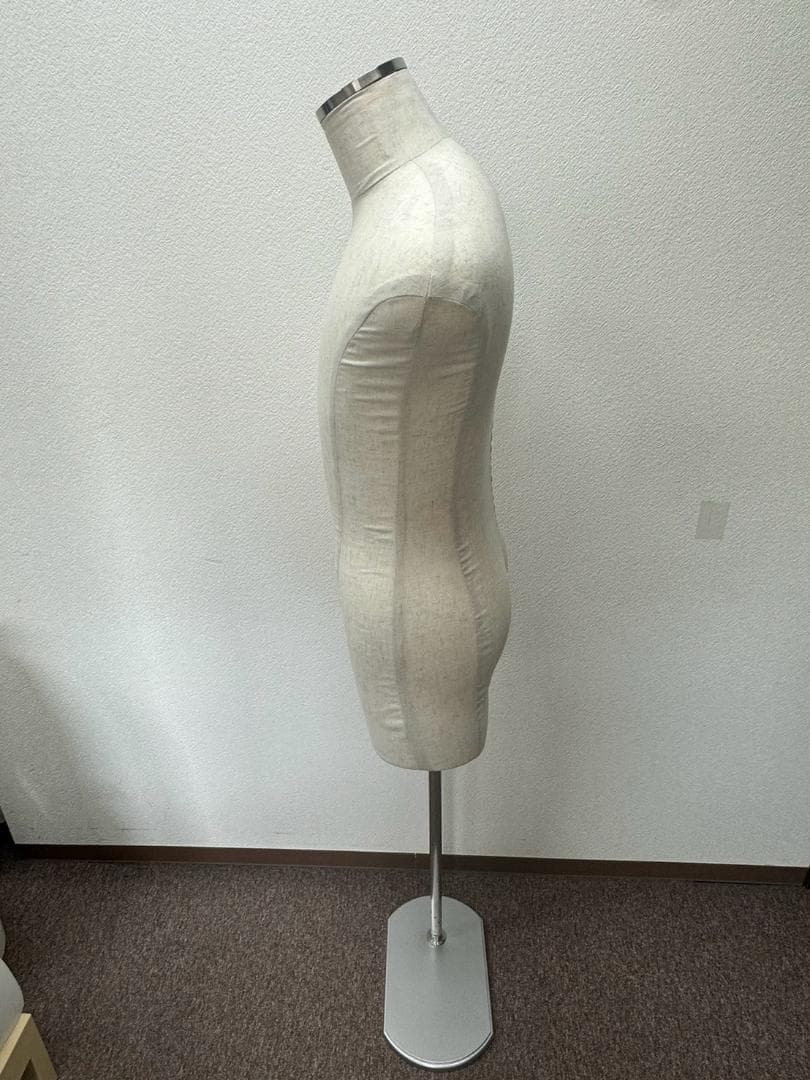 【期間限定】マネキン　白　アイボリー　トルソー　メンズ　ボディ　撮影