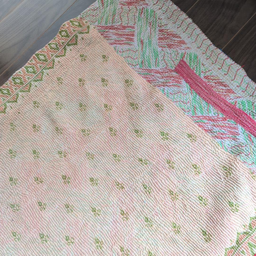 インド伝統工芸 民芸品 ヴィンテージカンタキルト　ラリーキルト　刺し子布 651