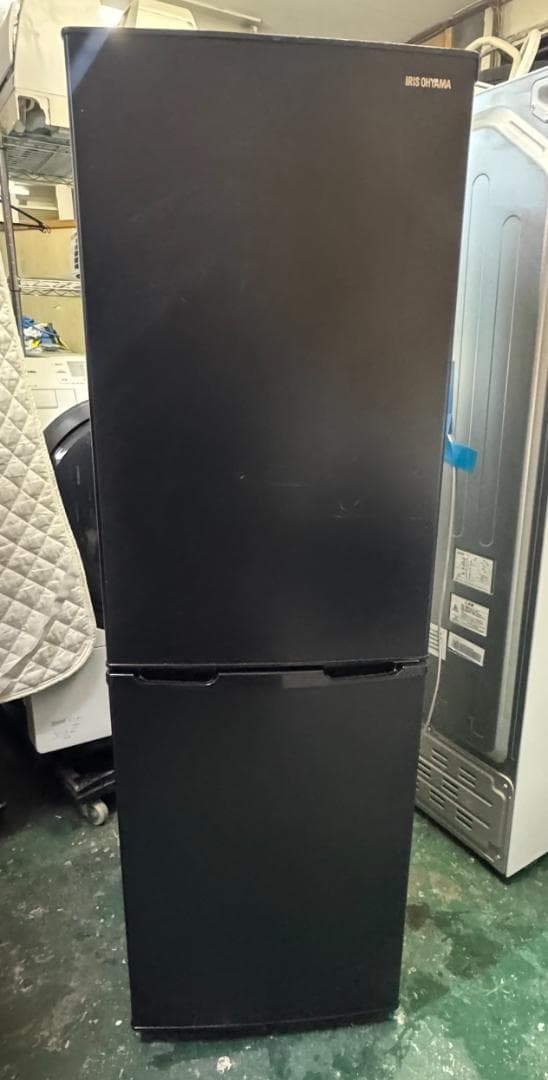 ブラック 冷蔵庫 下冷蔵上冷凍