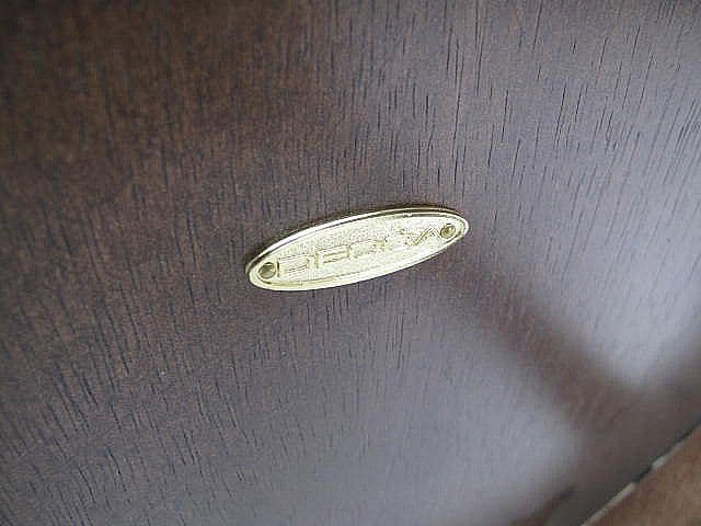 デッカホーム マホガニー無垢材サイドテーブル 真鍮脚 　 ナイトテーブル