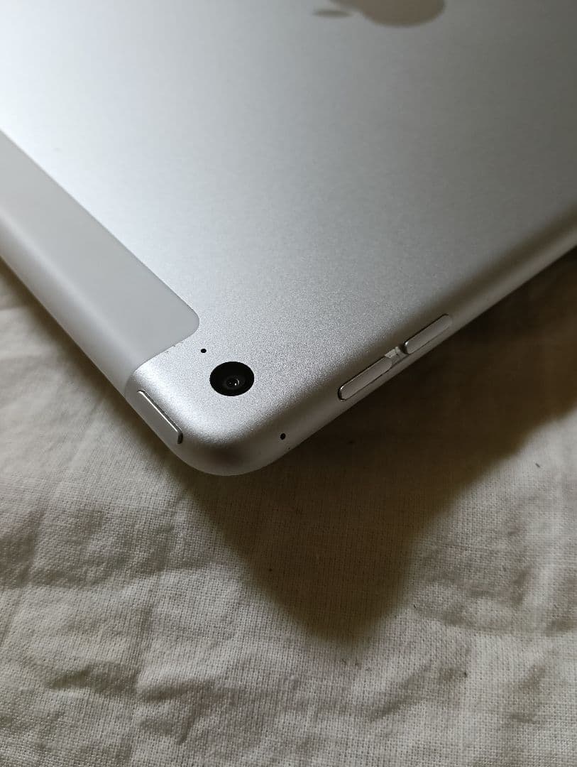 美品 iPad Air 第2世代 バッテリー95%