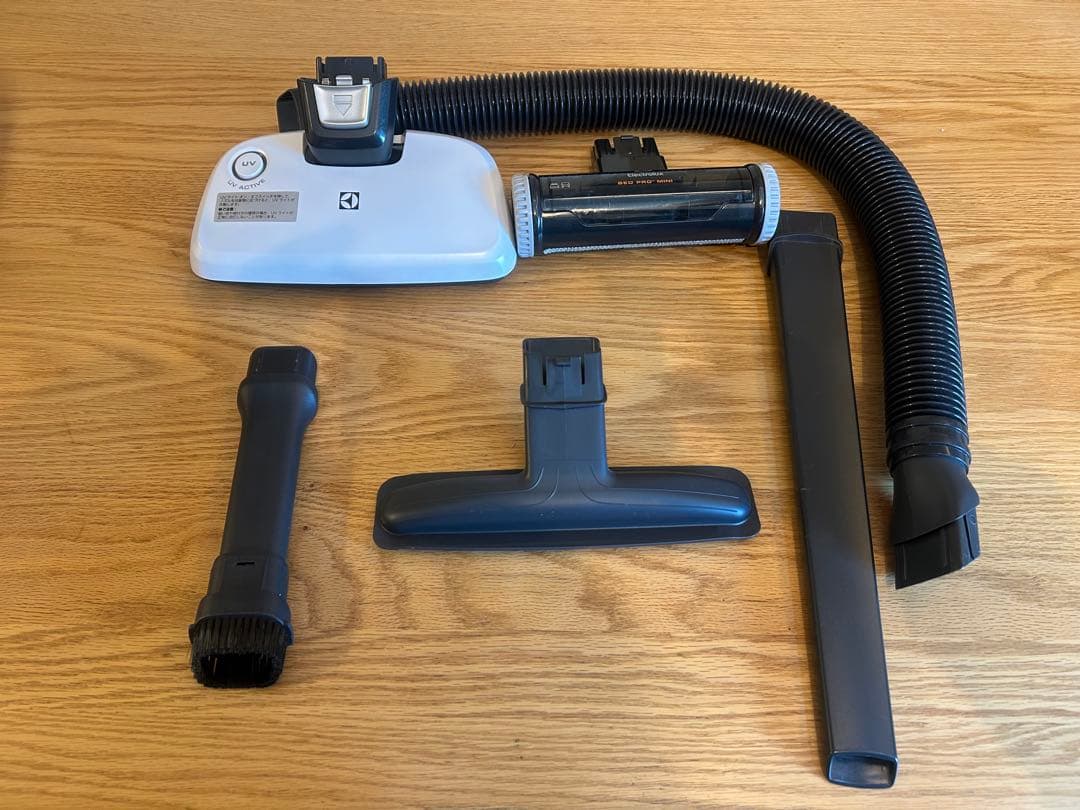 Electroluxエルゴラピードパワープロコードレス掃除機ZB3414AK