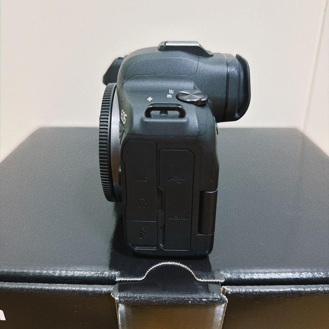 Canon EOS R6 ボディ本体 中古品