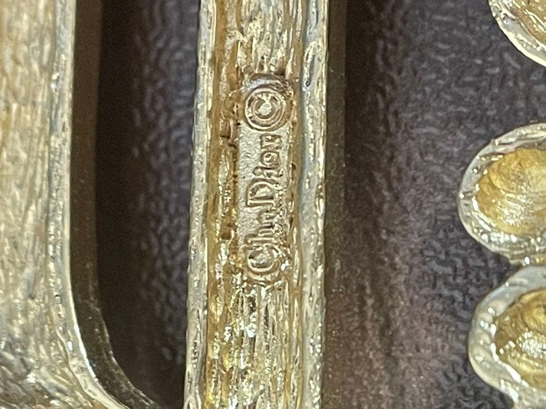 【美品】DIORディオール ブローチアクセサリーゴールド ユニセックス