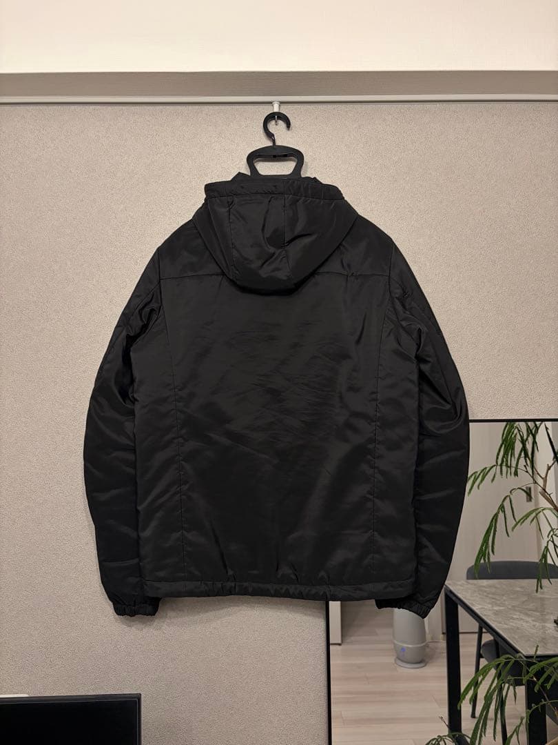 PRADA ナイロンジャケット フーディ ダウン