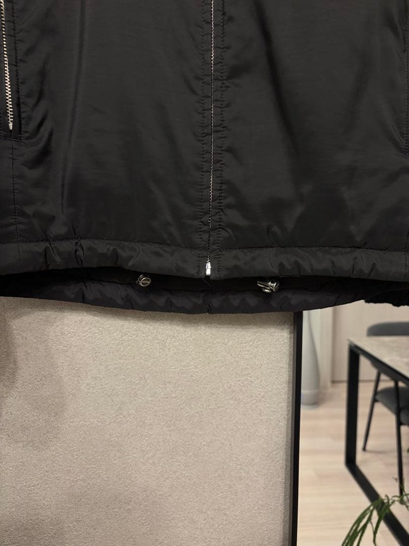 PRADA ナイロンジャケット フーディ ダウン