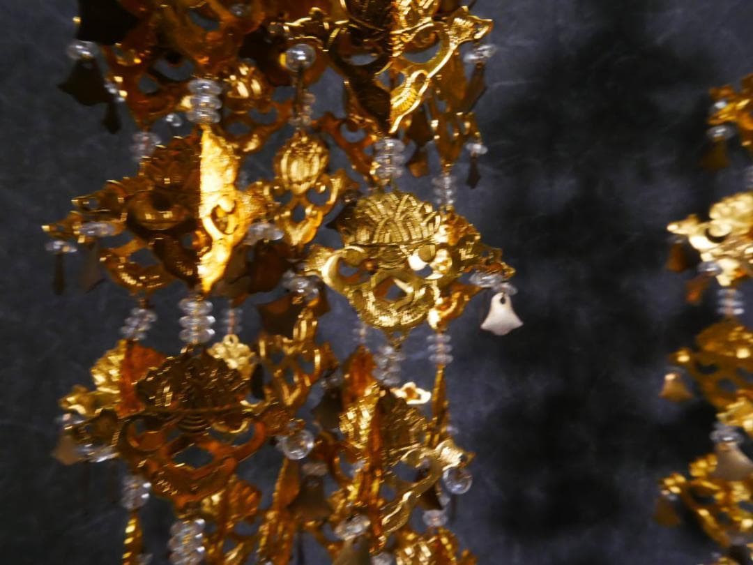 最終値下　展示未使用品　金色瓔珞　白玉付　高さ22㎝　4713