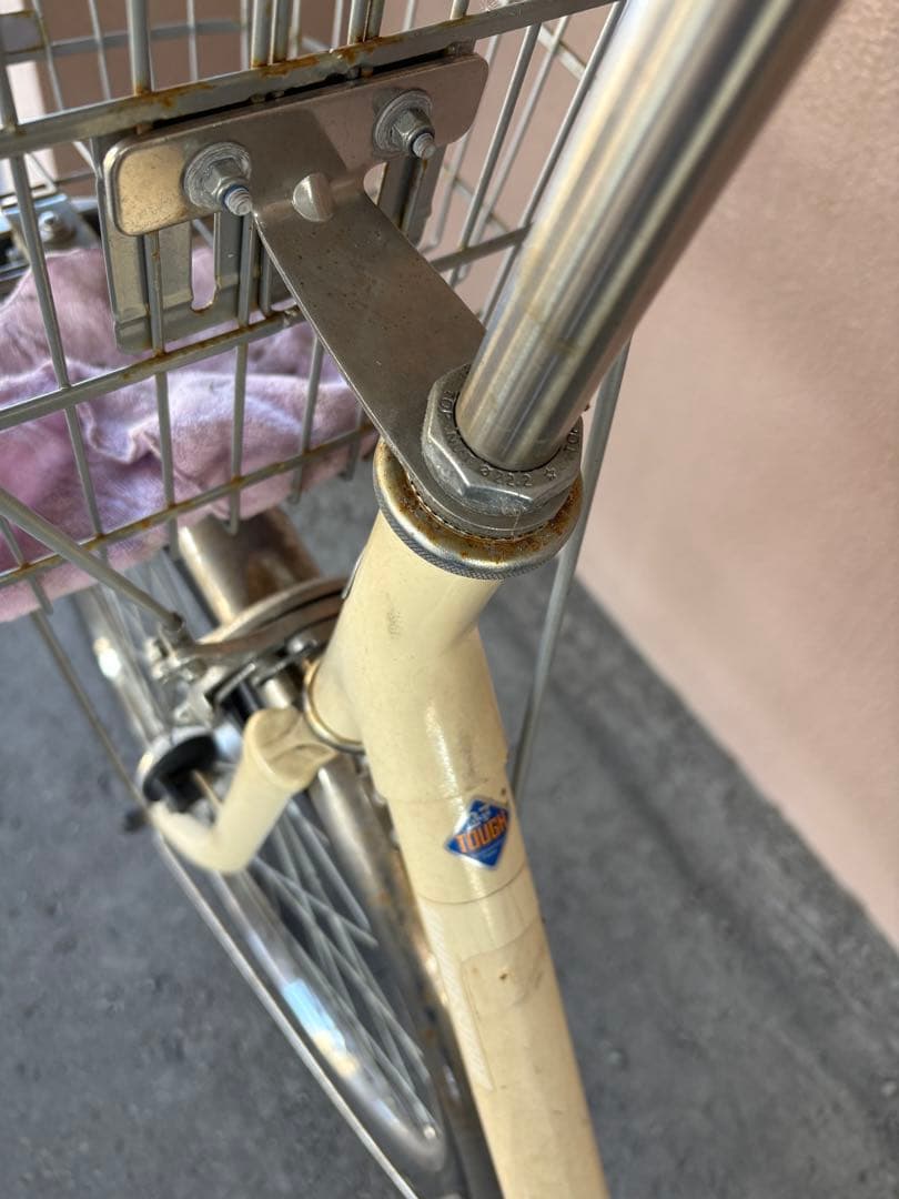 シティサイクル クリーム色 ブラウンサドル　ブリヂストン プレイヤー