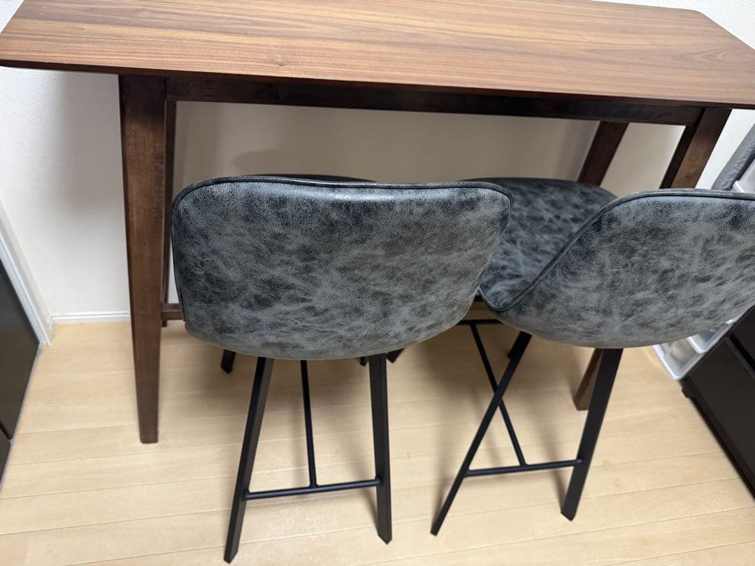 カウンターテーブル➕カウンターテーブルチェア2脚です