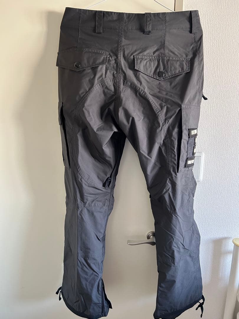 BURTON ALPHA undefeated CARGO PT トリプルコラボ