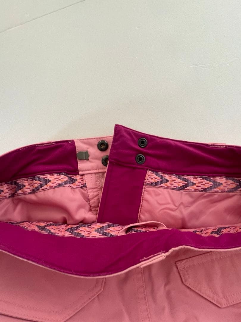 BURTON キッズ幾何学模様 ジャケットとパンツセット