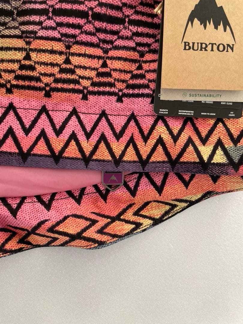 BURTON キッズ幾何学模様 ジャケットとパンツセット