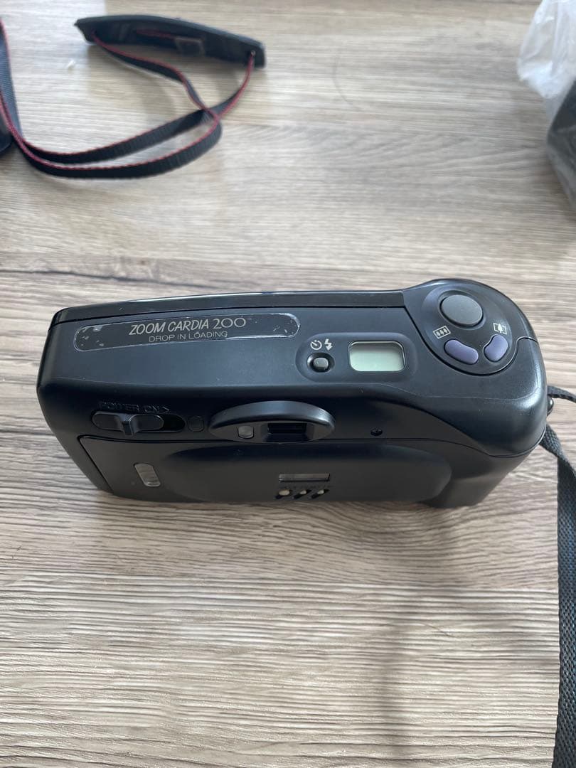 カメラ3台　レンズ？3つ　ジャンク　まとめ売り