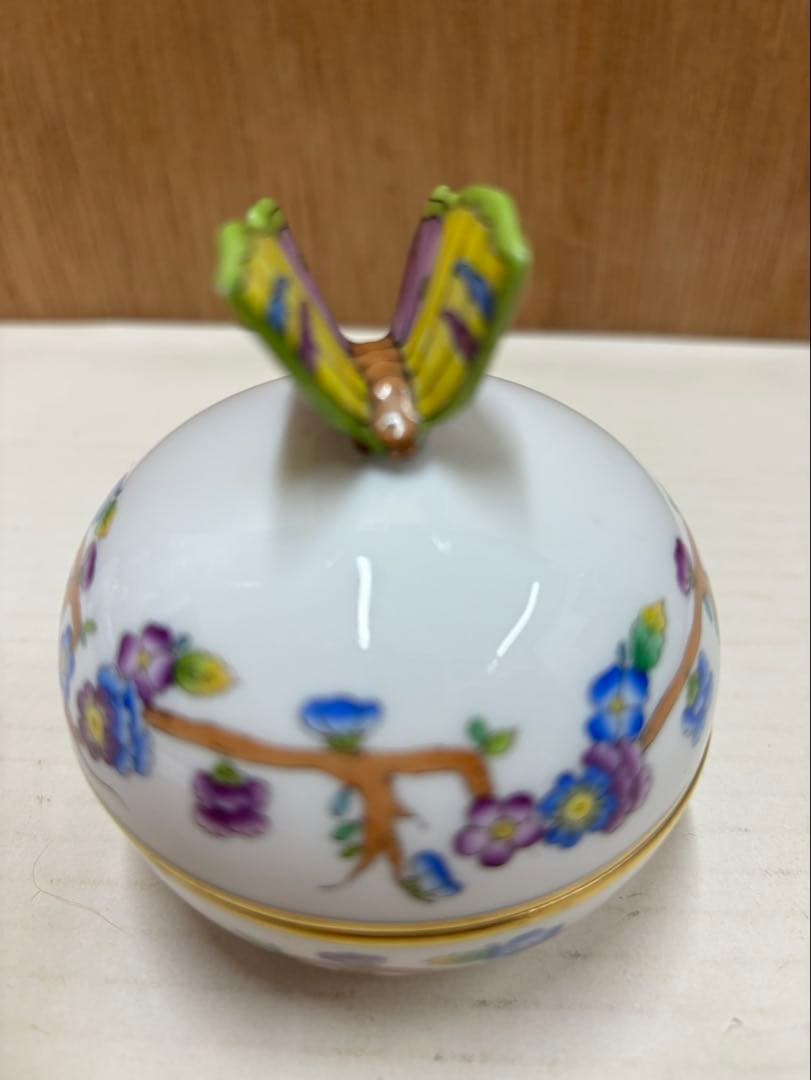 ヘレンド ヴィクトリア ラウンド ボックス ボンボンニエール 小物入れ