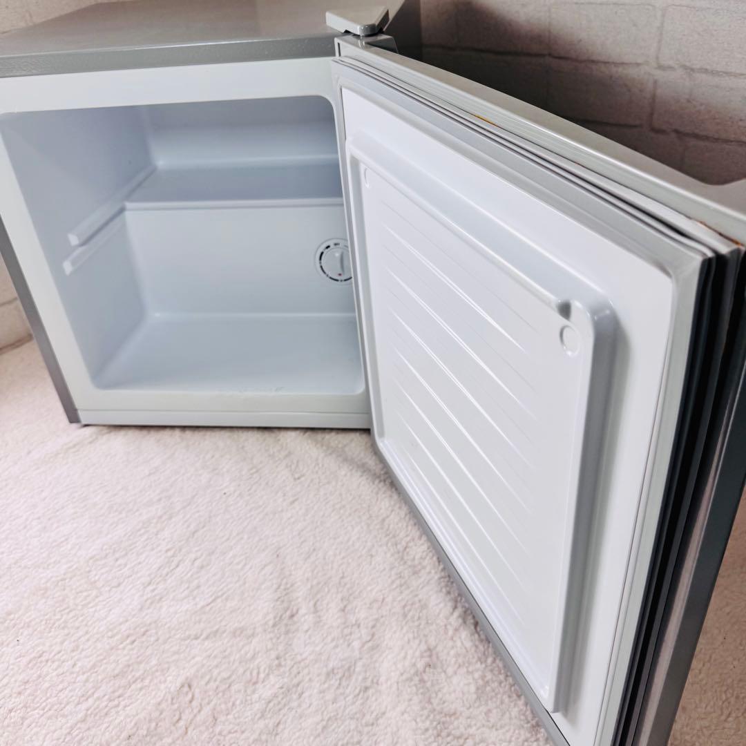 【極美品】今からの季節に！アイリスプラザ 冷凍庫 PF-A32FD-S シルバー